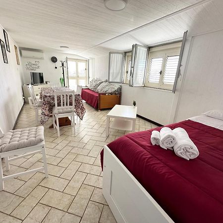 Attico Di Giggia Apartamento Giardini Naxos Exterior foto