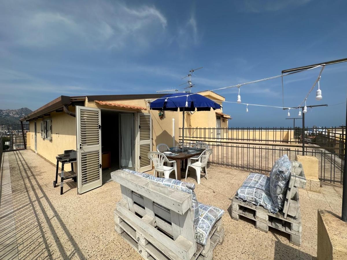 Attico Di Giggia Apartamento Giardini Naxos Exterior foto